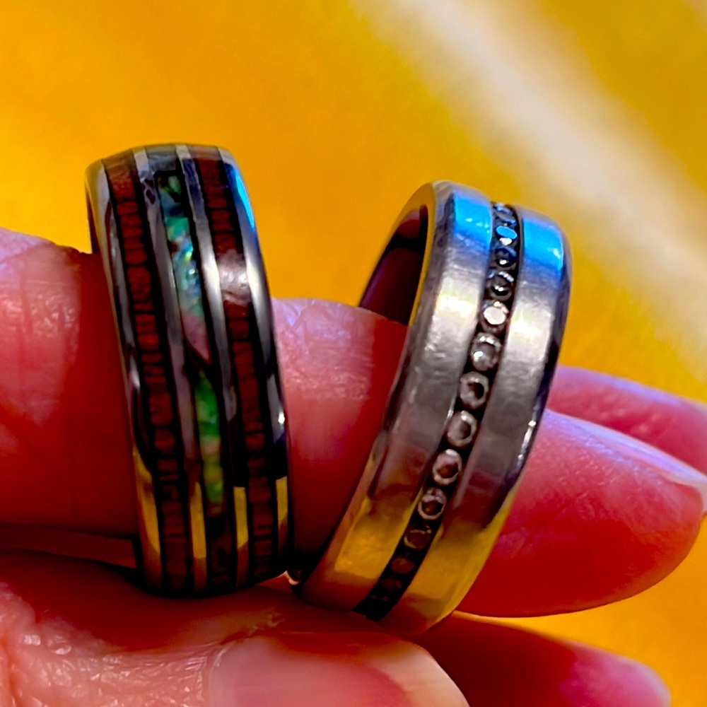 Ring lot